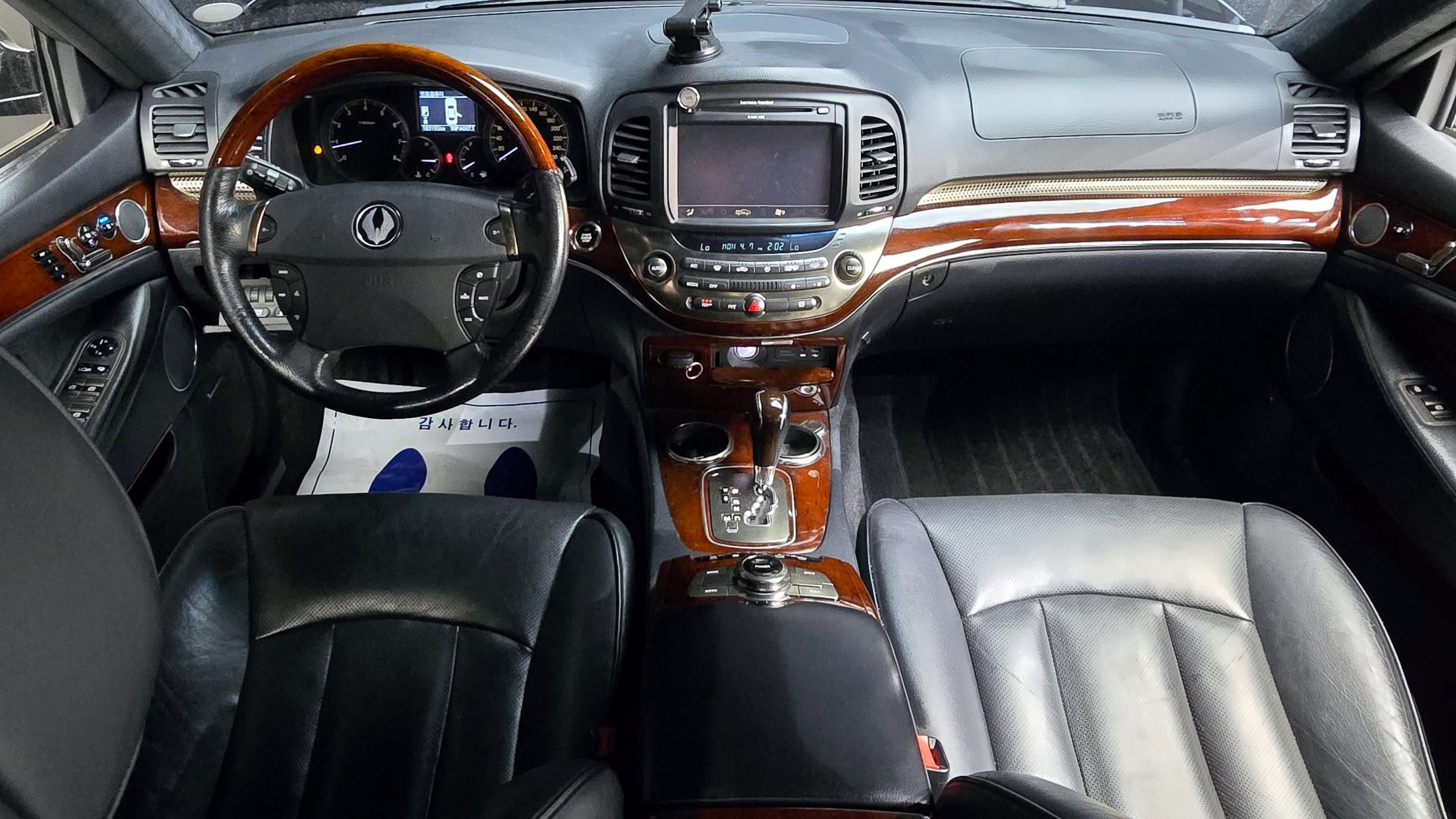 SSANGYONG CHAIRMAN W 2011