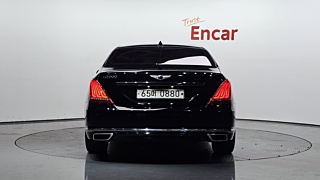 GENESIS EQ900 2016