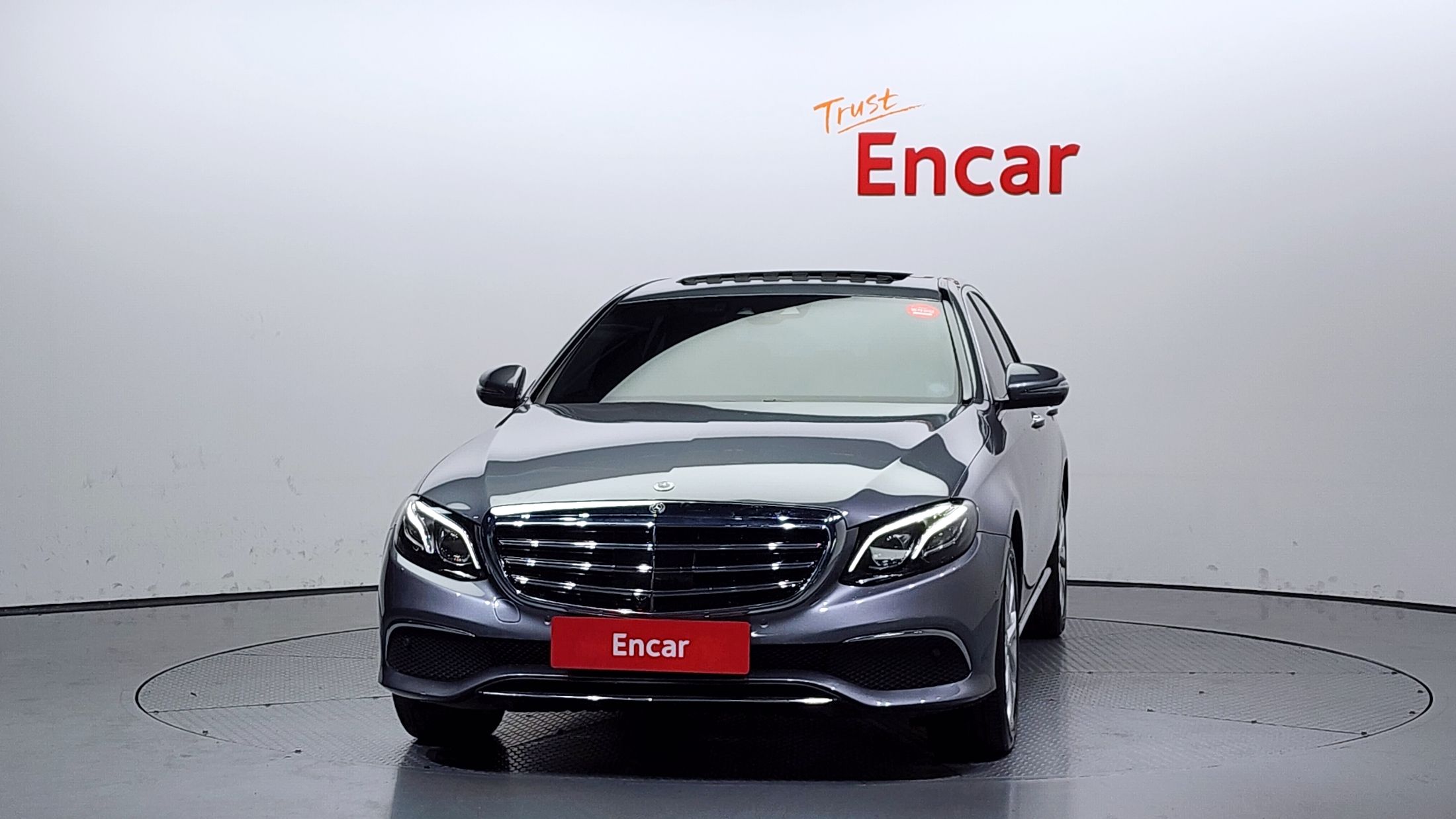 MERCEDES BENZ E-CLASS W213 2017