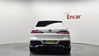 BMW 7-SERIES G70 2024