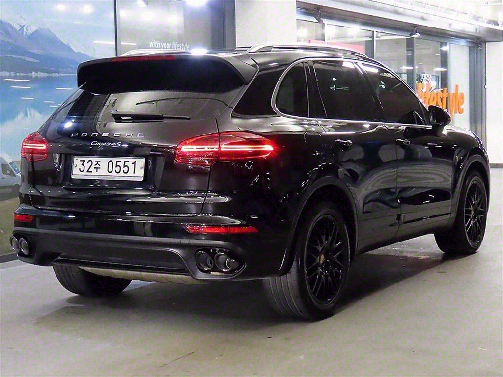 PORSCHE CAYENNE 2015