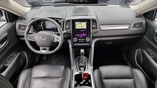 SAMSUNG QM6 2022