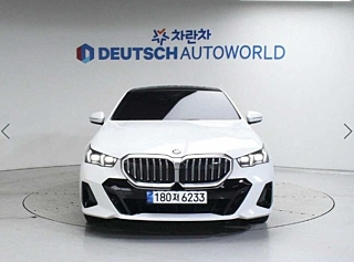 BMW 5-SERIES G60 2024