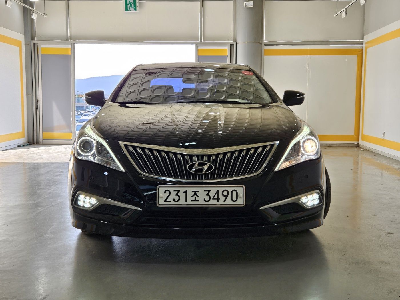 HYUNDAI GRANDEUR HG 2016