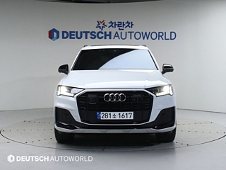 AUDI Q7 4M 2023
