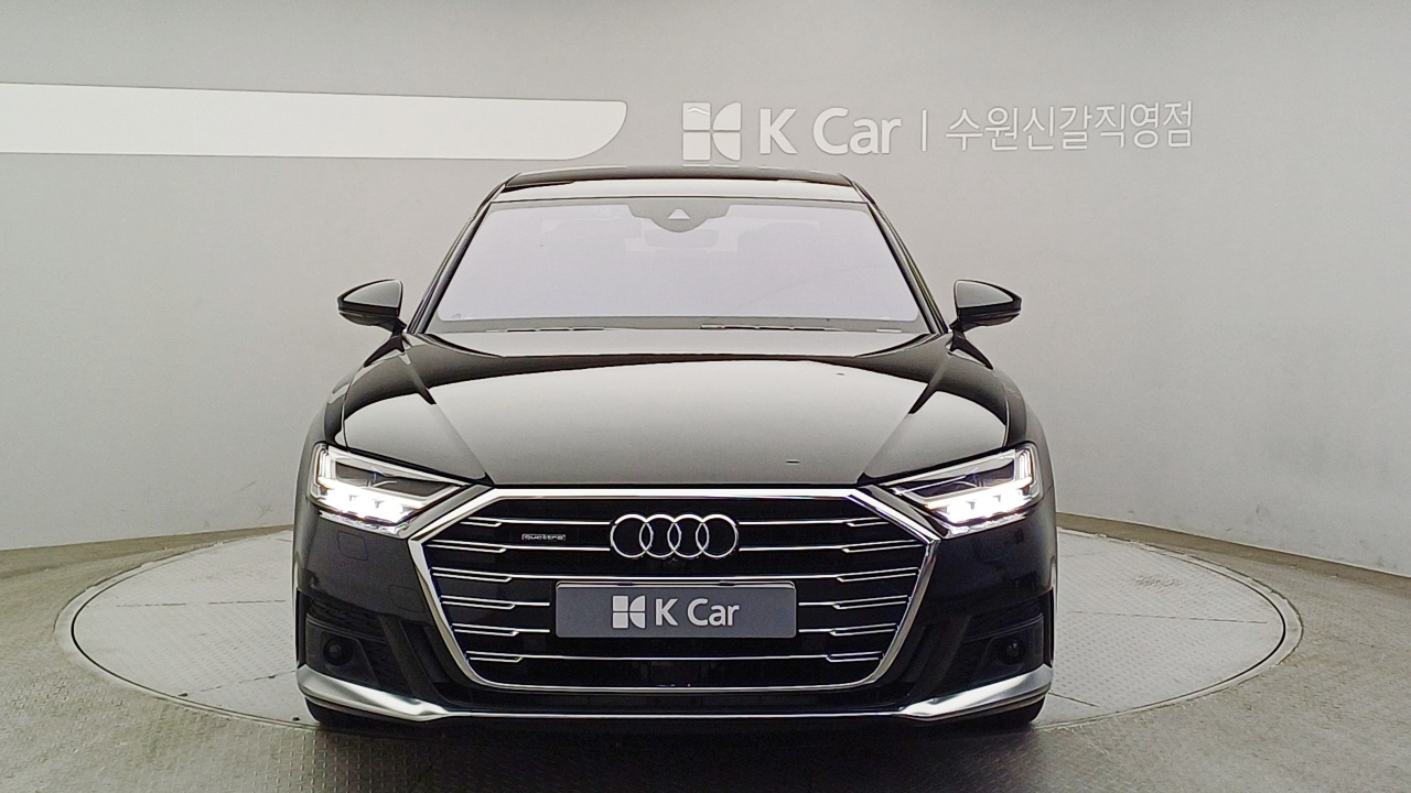 AUDI A8 D5 2020