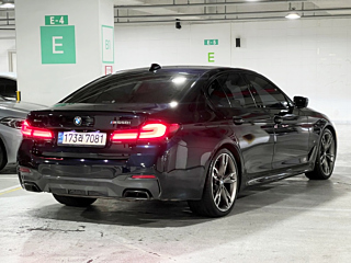 BMW 5-SERIES G30 2021