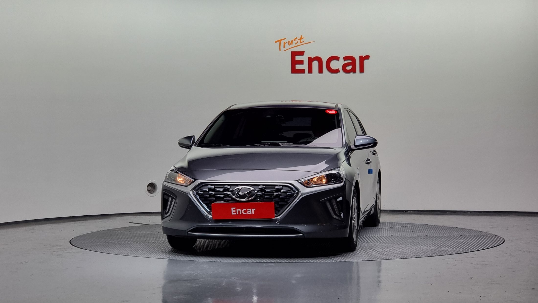 HYUNDAI IONIQ HYBRID 2019