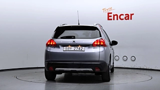 PEUGEOT 2008 2017