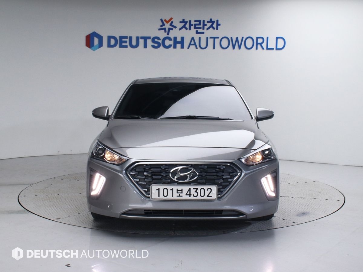 HYUNDAI IONIQ HYBRID 2019