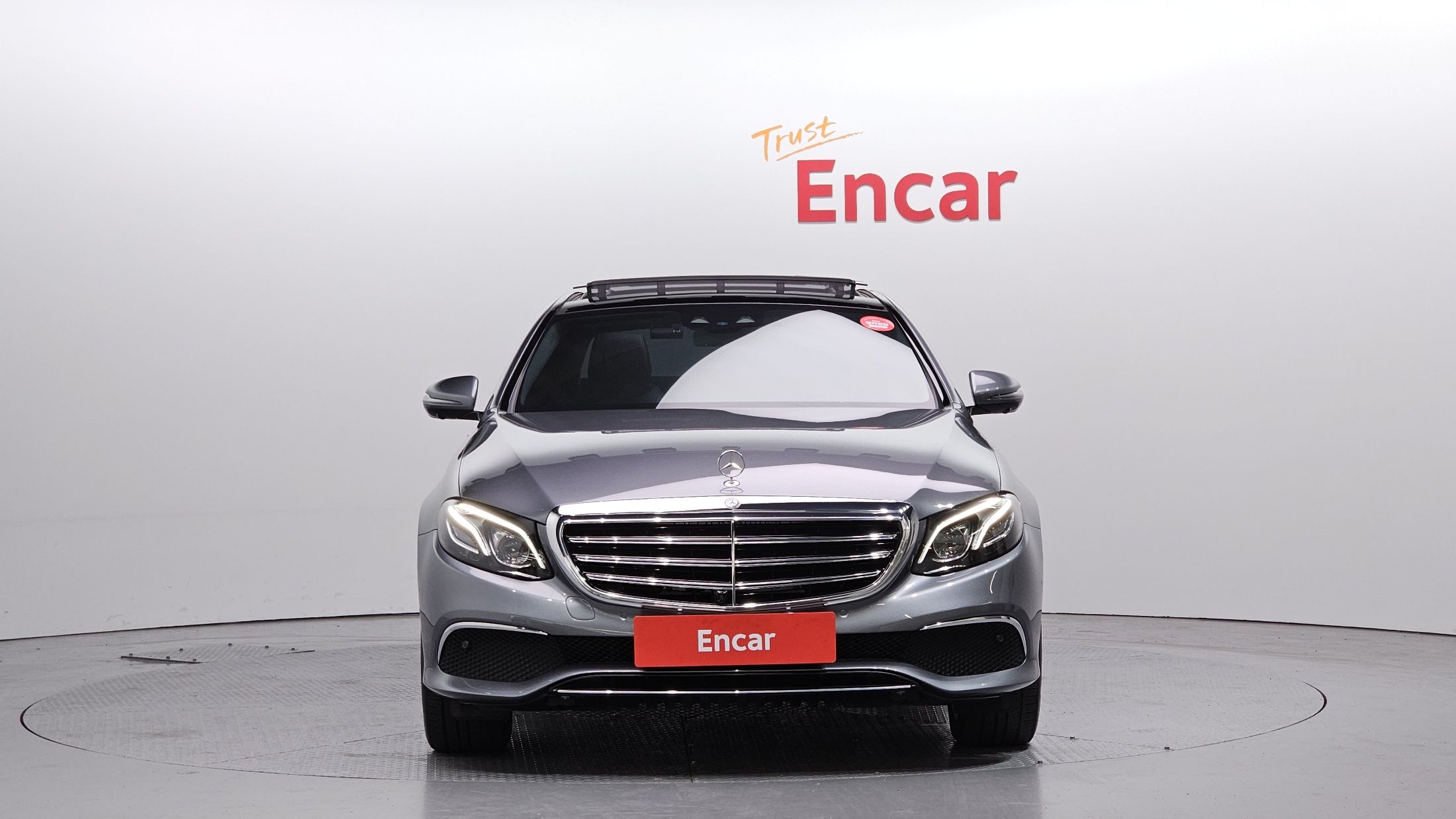 MERCEDES BENZ E-CLASS W213 2017