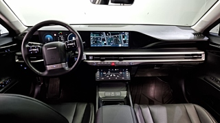HYUNDAI GRANDEUR GN7 2025