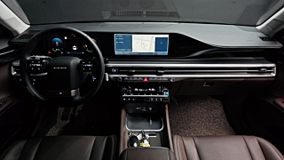 HYUNDAI GRANDEUR GN7 2023