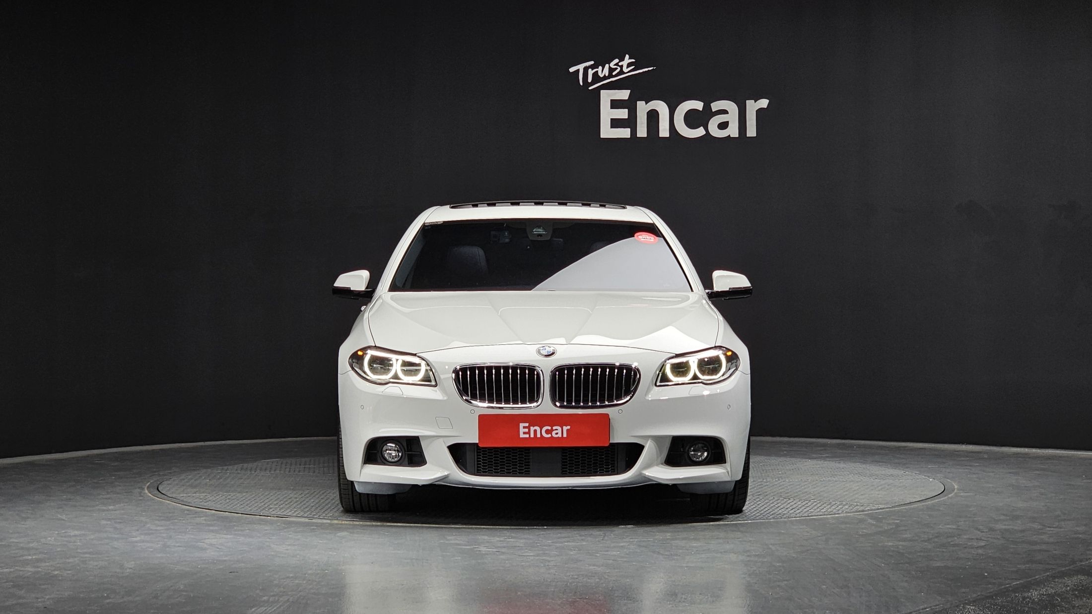 BMW 5-SERIES F10 2016