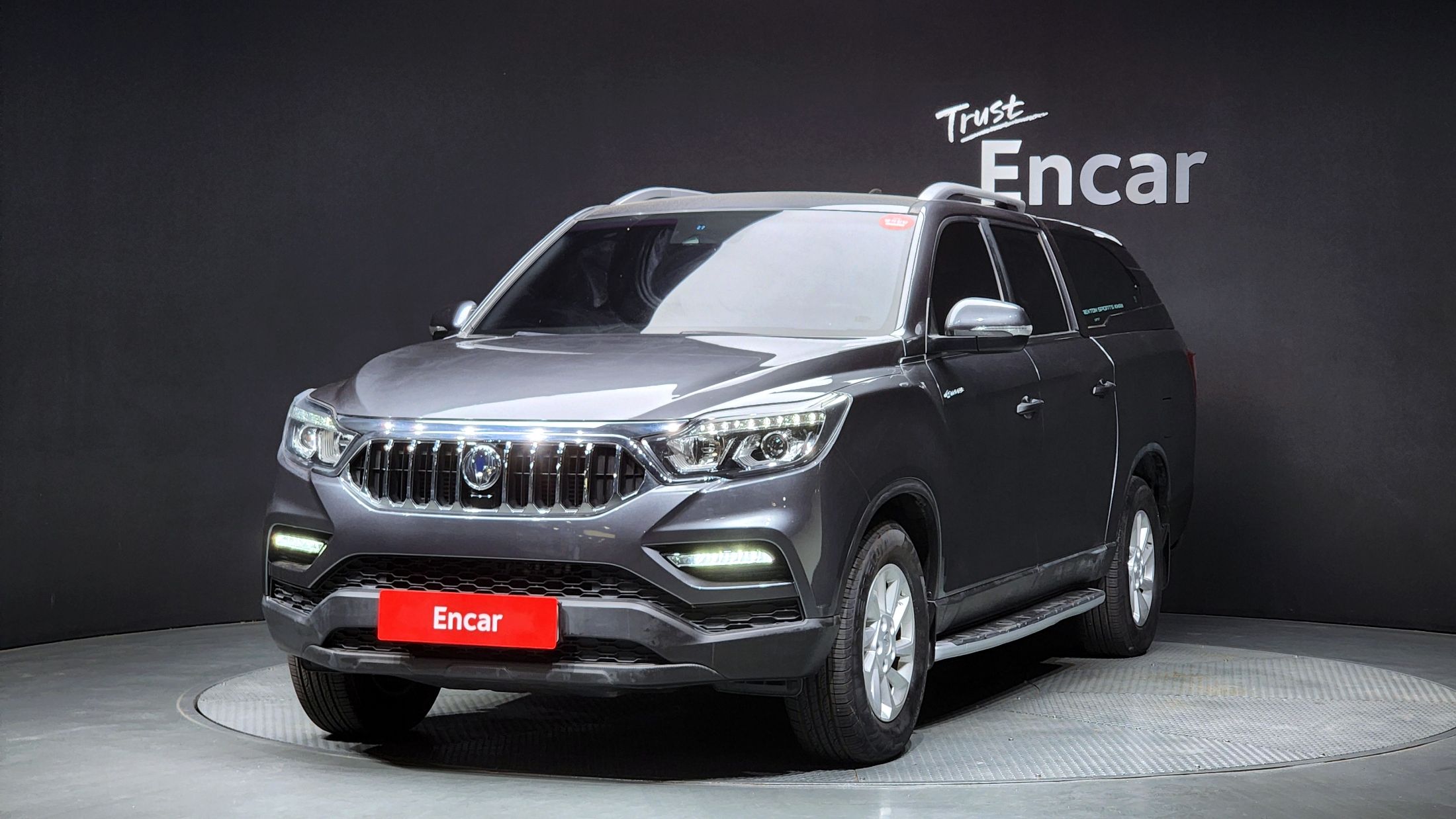SSANGYONG REXTON SPORTS CAR
