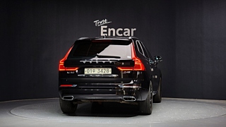VOLVO XC60 2017