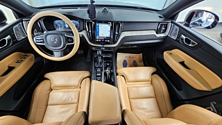 VOLVO XC60 2017