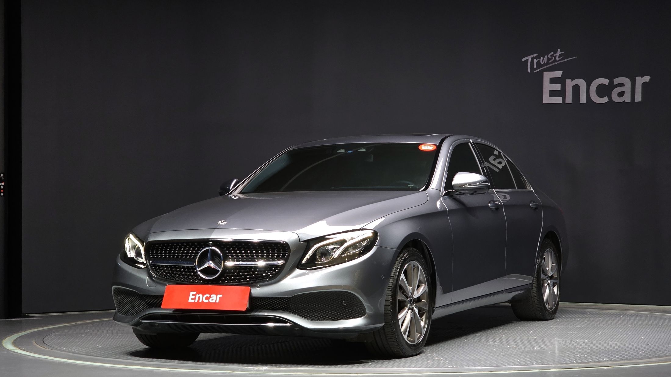 MERCEDES BENZ E-CLASS W213