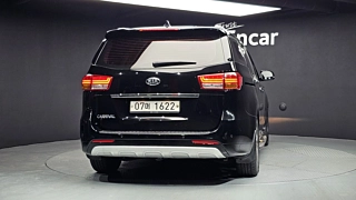 KIA CARNIVAL 2018