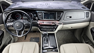 KIA CARNIVAL 2018