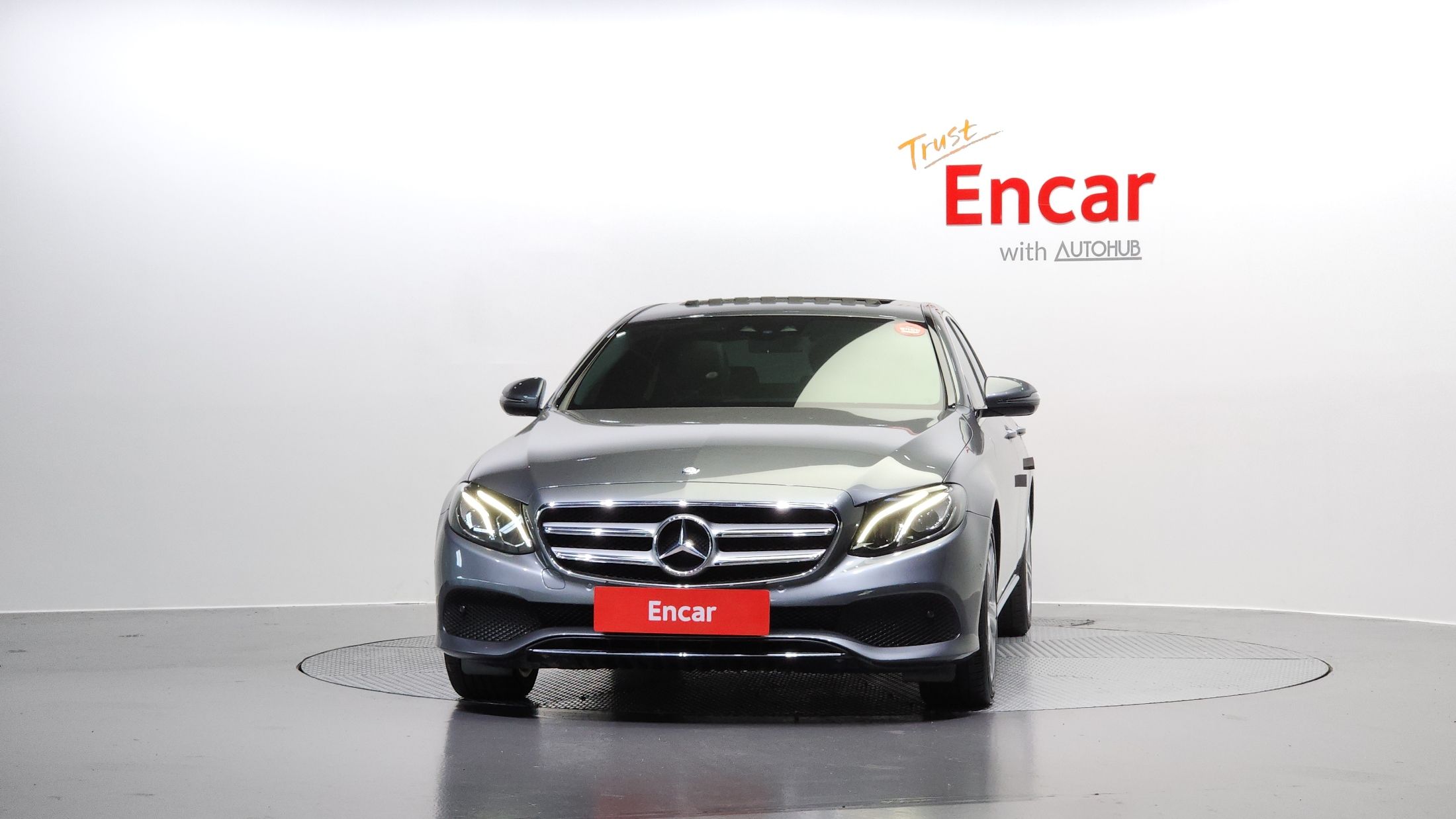 MERCEDES BENZ E-CLASS W213 2017