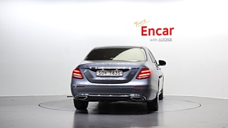 MERCEDES BENZ E-CLASS W213 2017