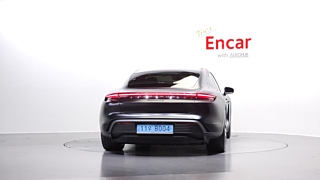 PORSCHE TAYCAN 2021