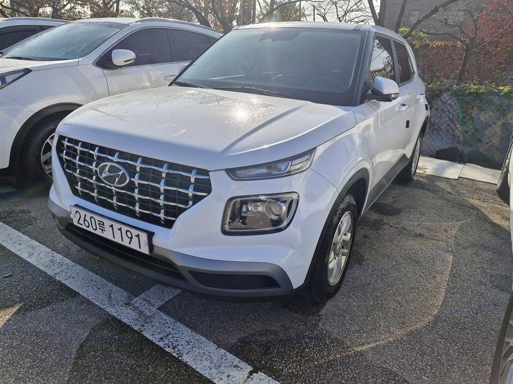 HYUNDAI VENUE 2023