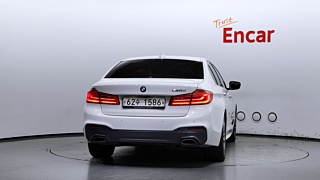 BMW 5-SERIES G30 2018