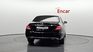 MERCEDES BENZ E-CLASS W213 2020