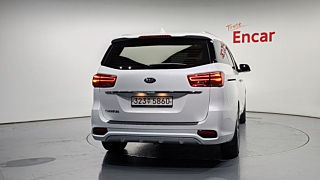 KIA CARNIVAL 2019