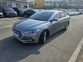 HYUNDAI AVANTE AD 2017