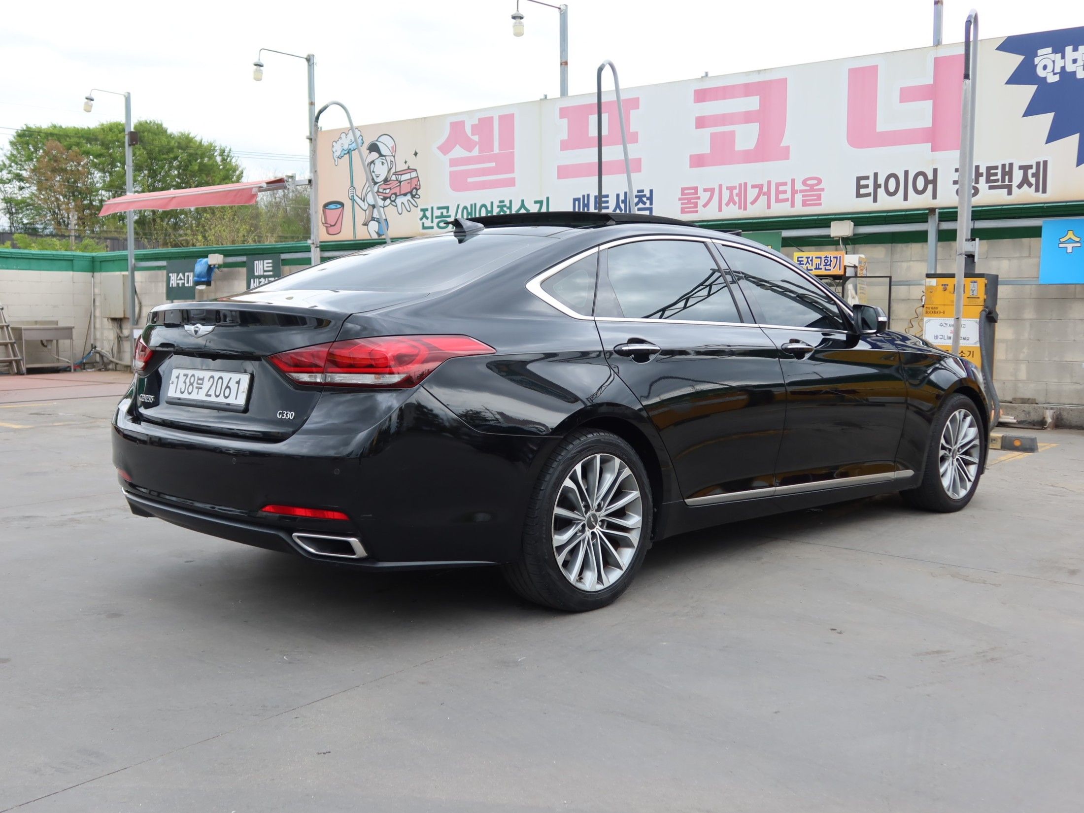 HYUNDAI GENESIS DH 2016