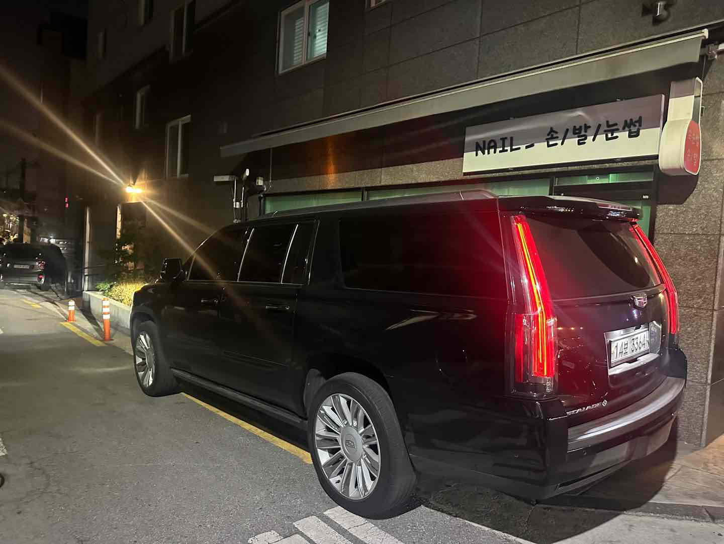 CADILLAC ESCALADE 2018