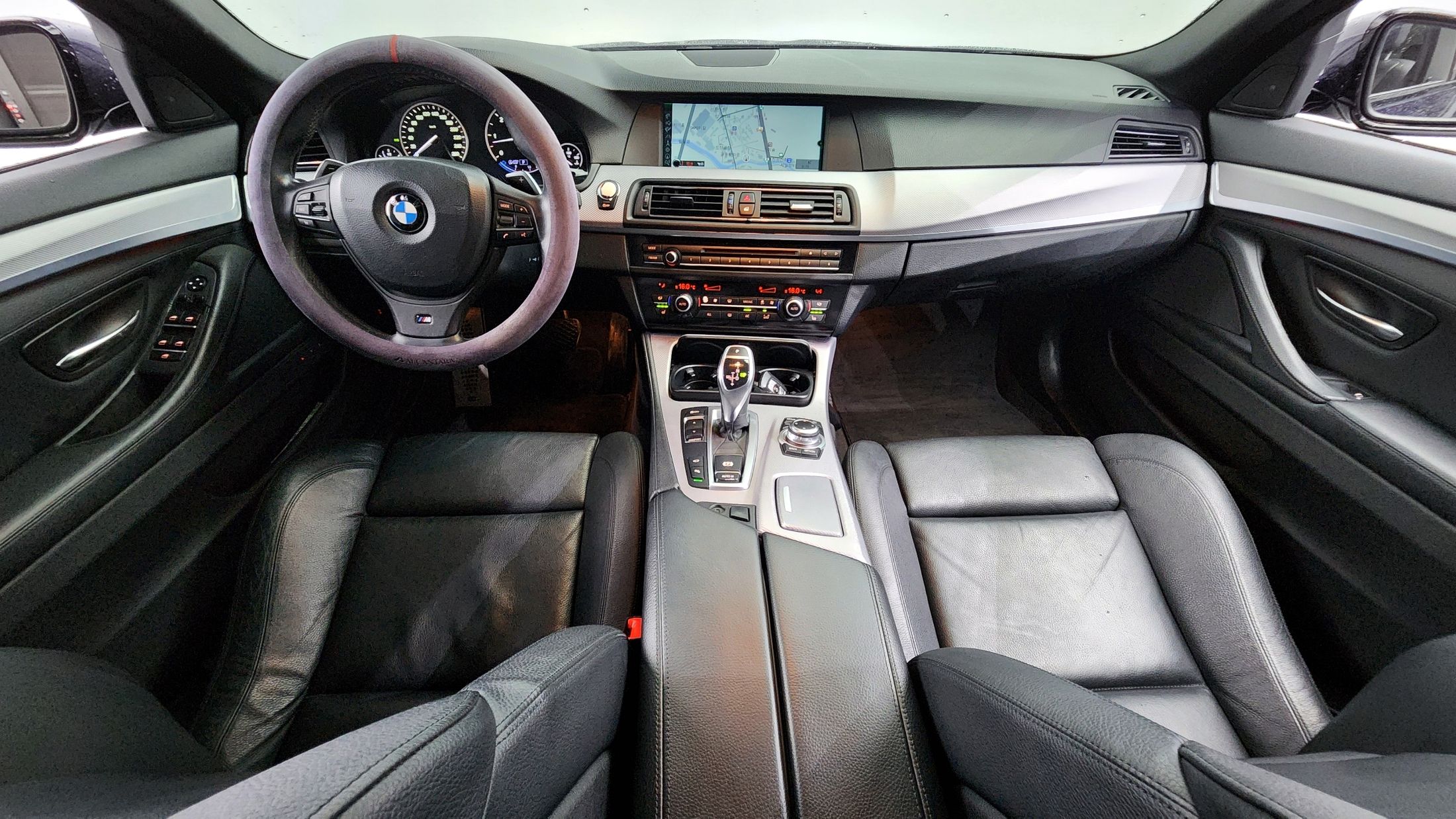 BMW 5-SERIES F10 2012