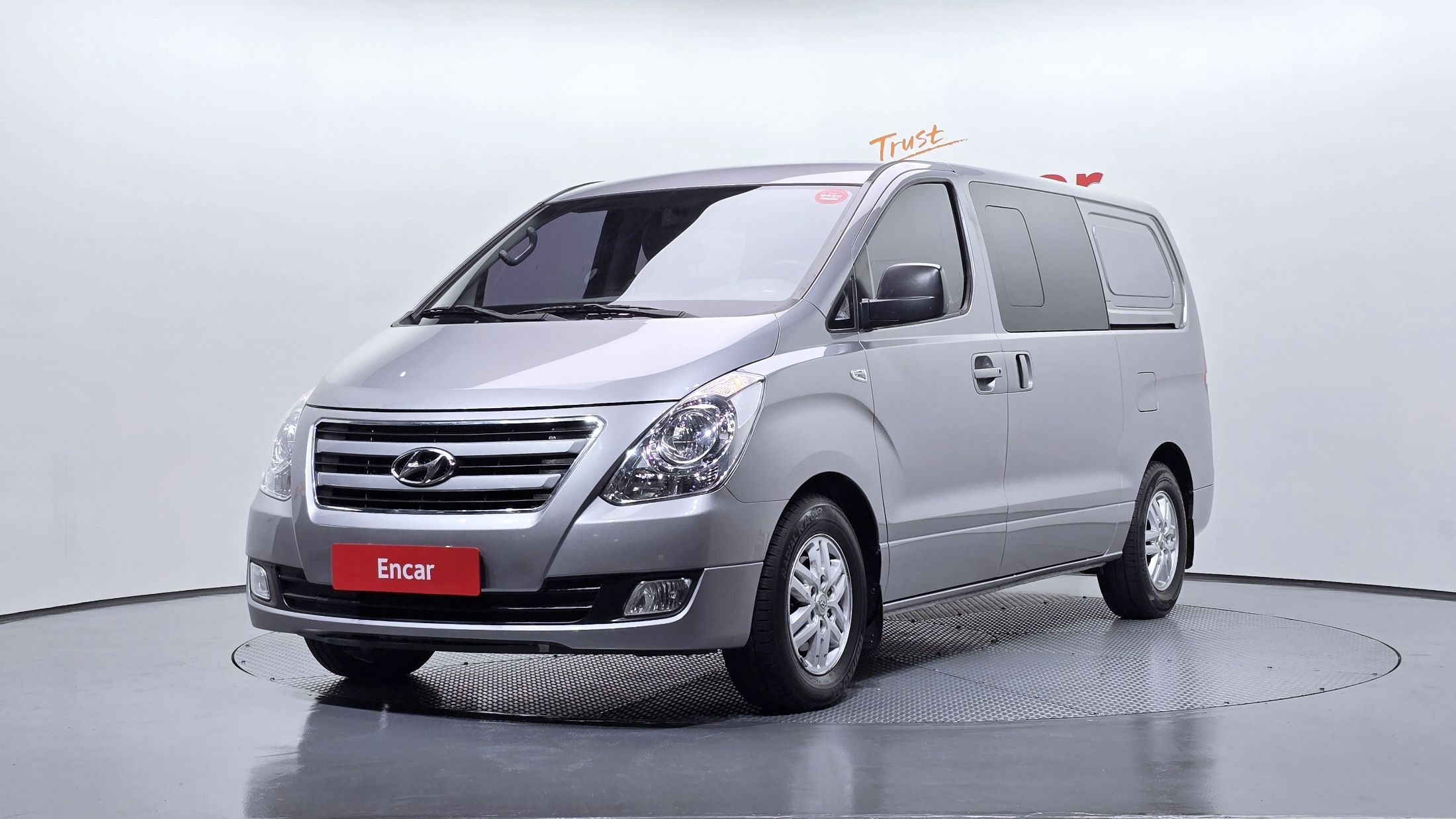 HYUNDAI STAREX GRAND