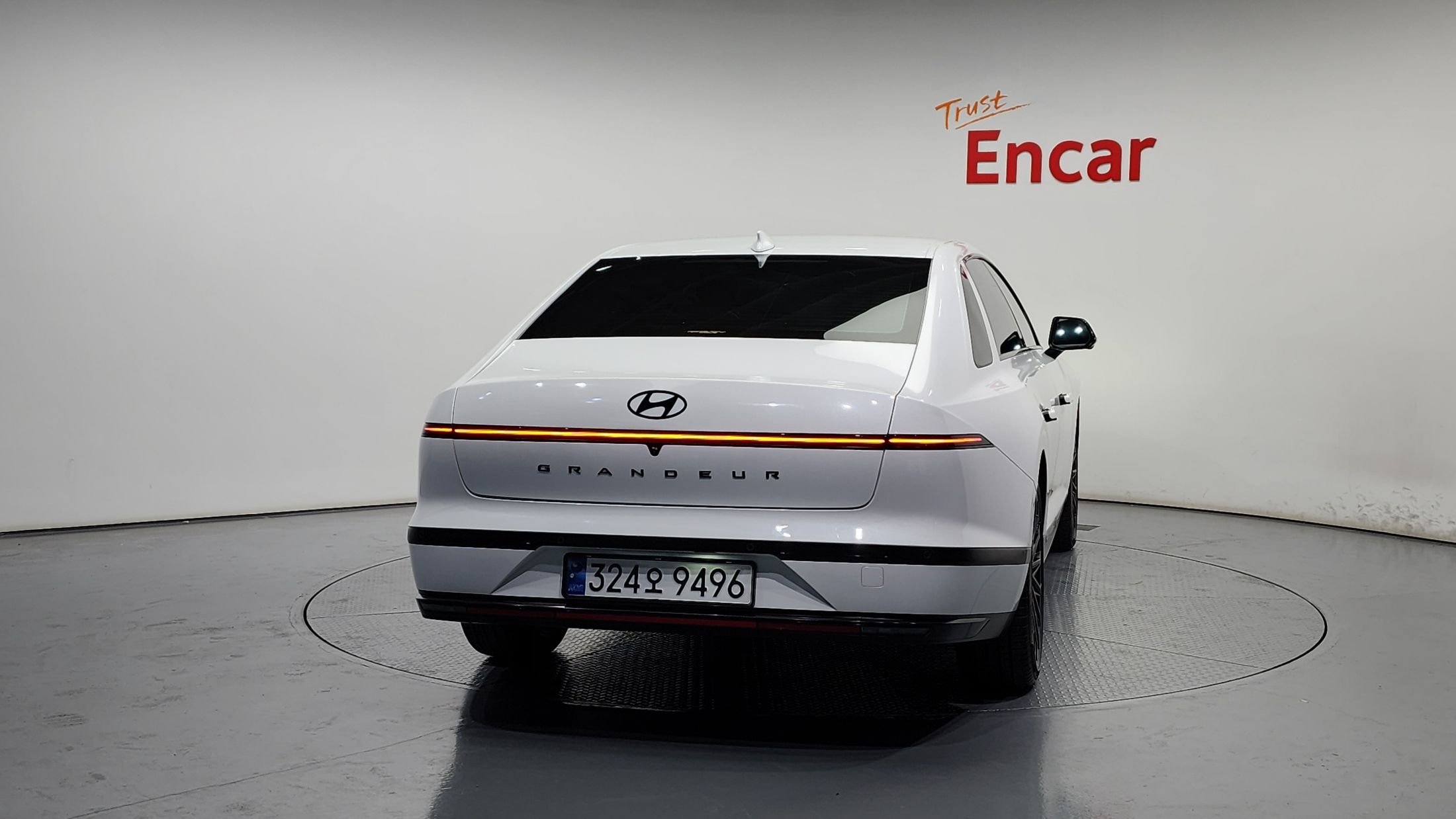 HYUNDAI GRANDEUR HYBRID GN7 2023