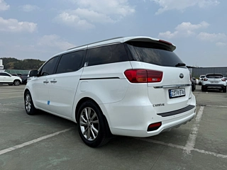 KIA CARNIVAL 2020