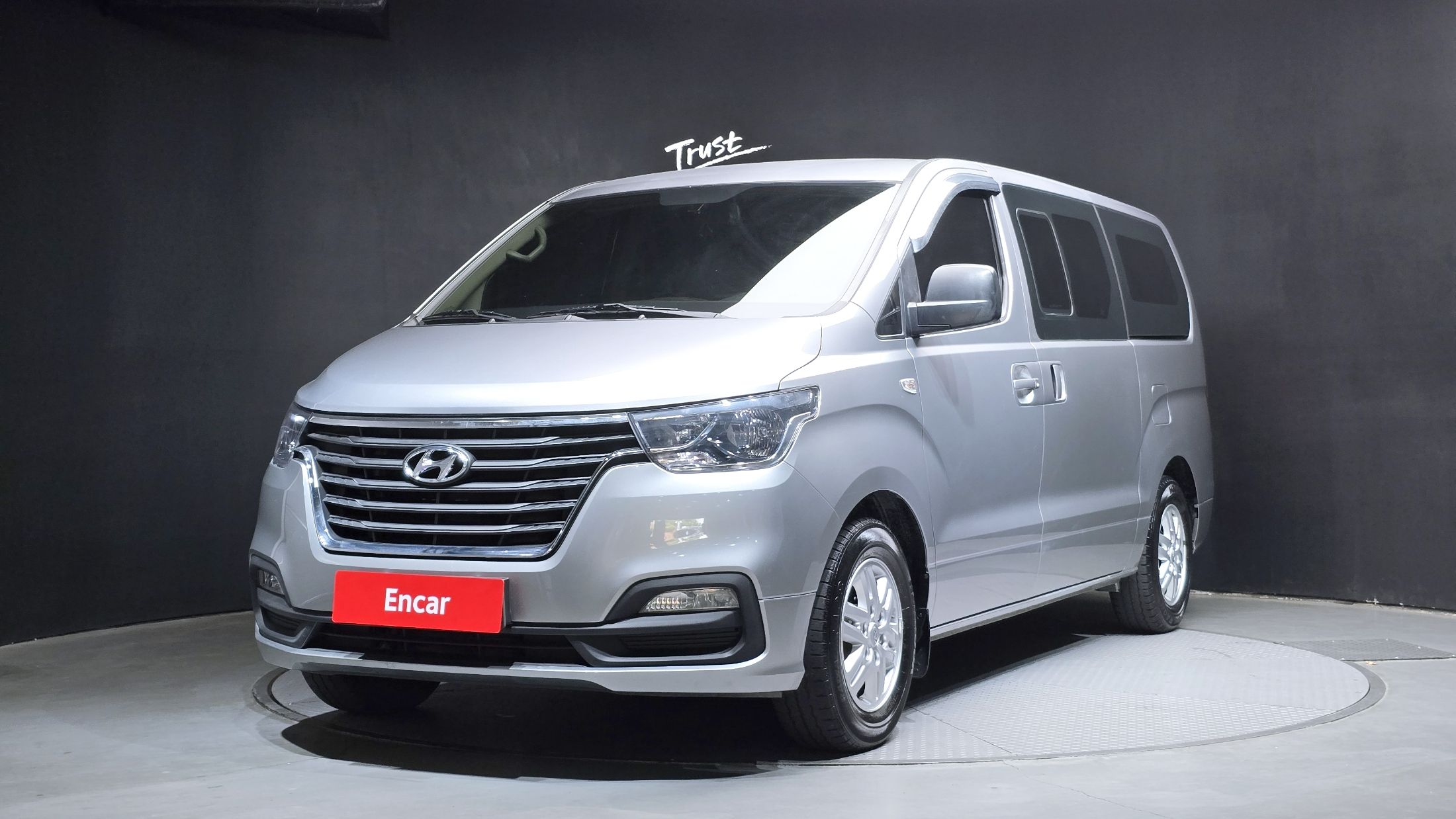 HYUNDAI STAREX GRAND