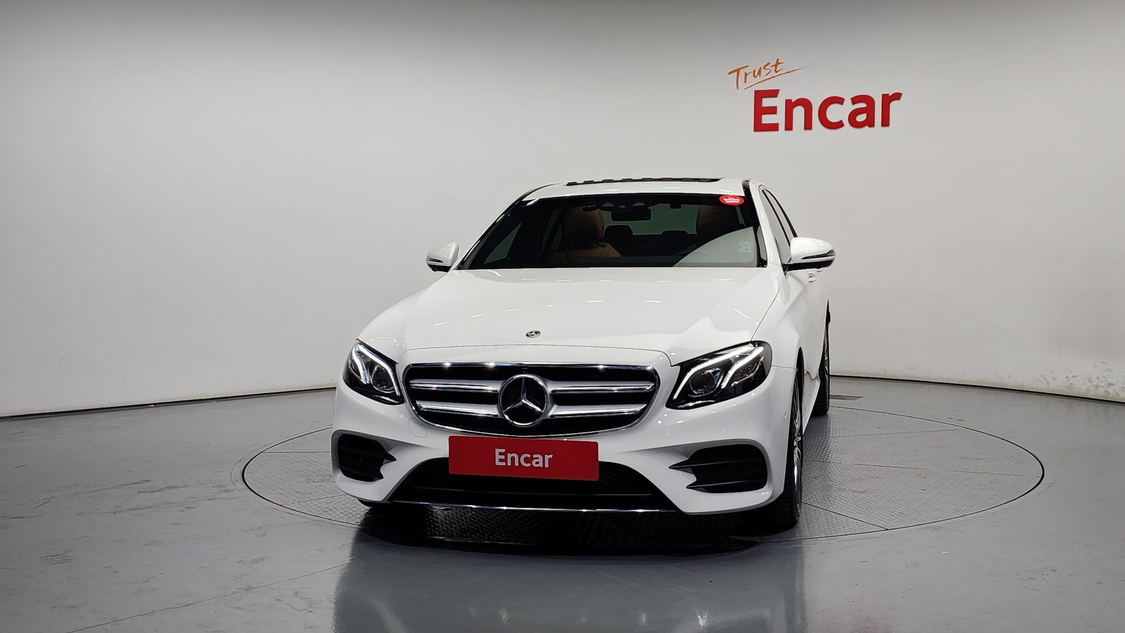 MERCEDES BENZ E-CLASS W213 2018