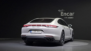 PORSCHE PANAMERA 971 2021