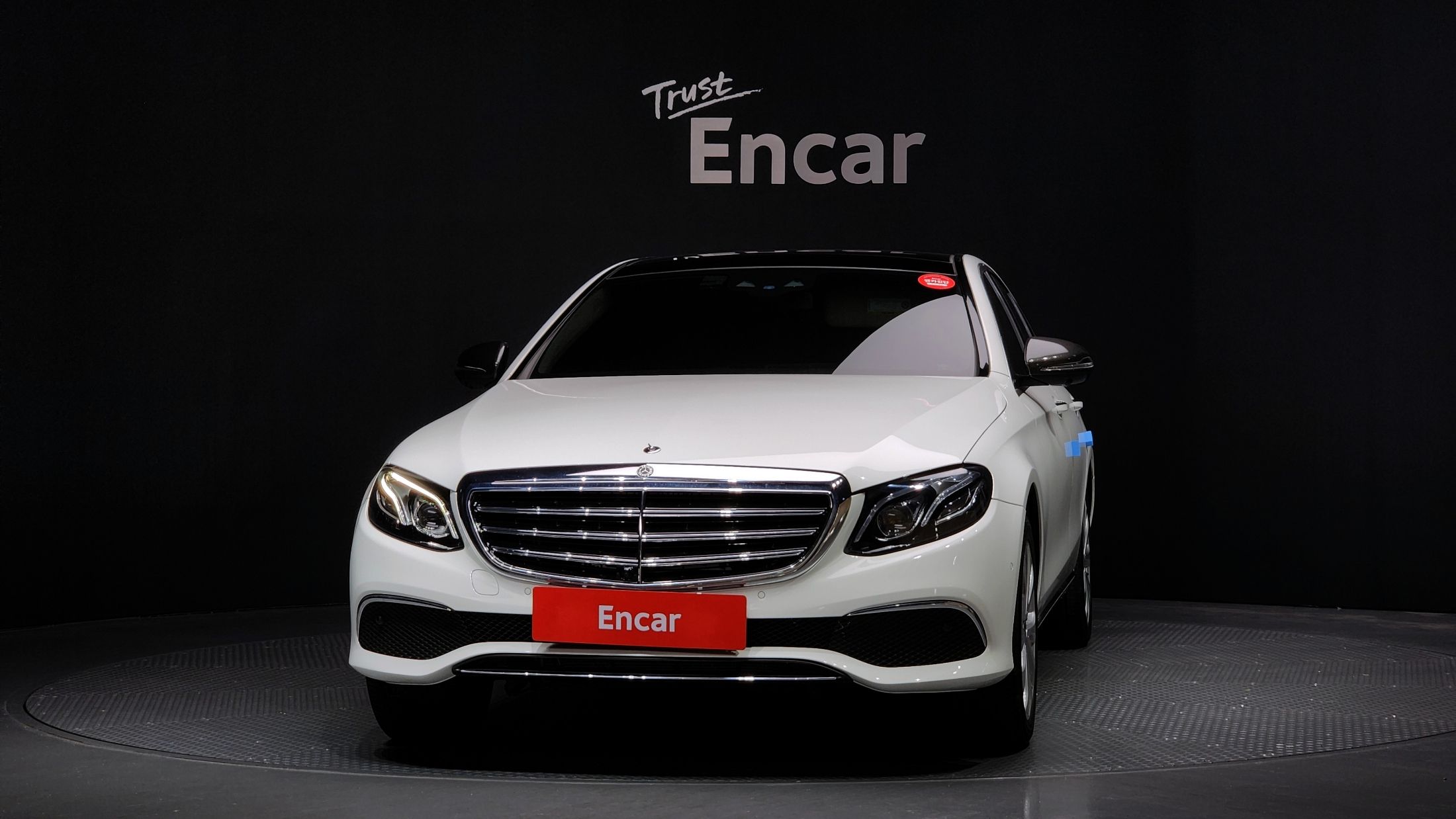 MERCEDES BENZ E-CLASS W213 2019