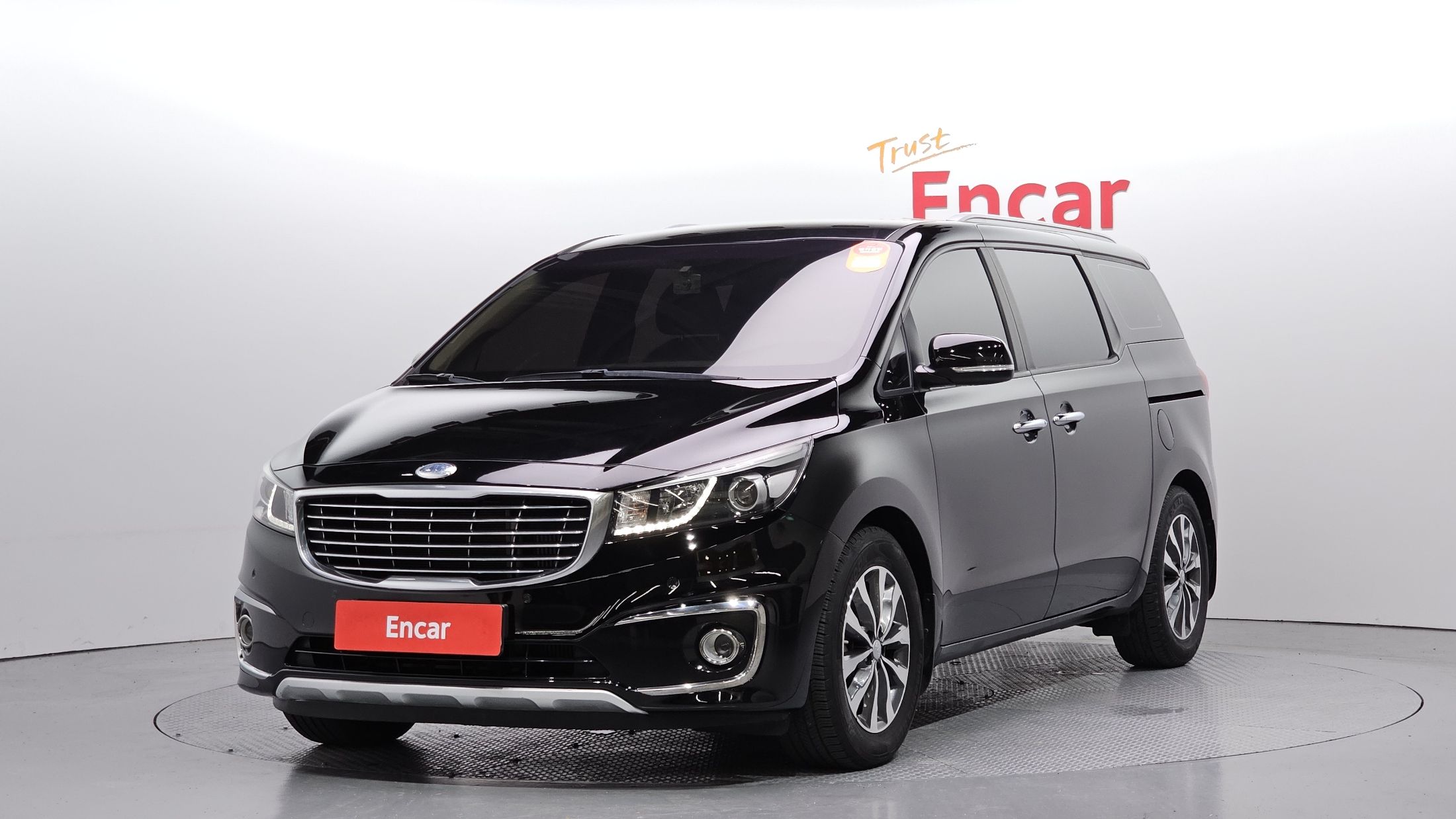 KIA CARNIVAL 2017