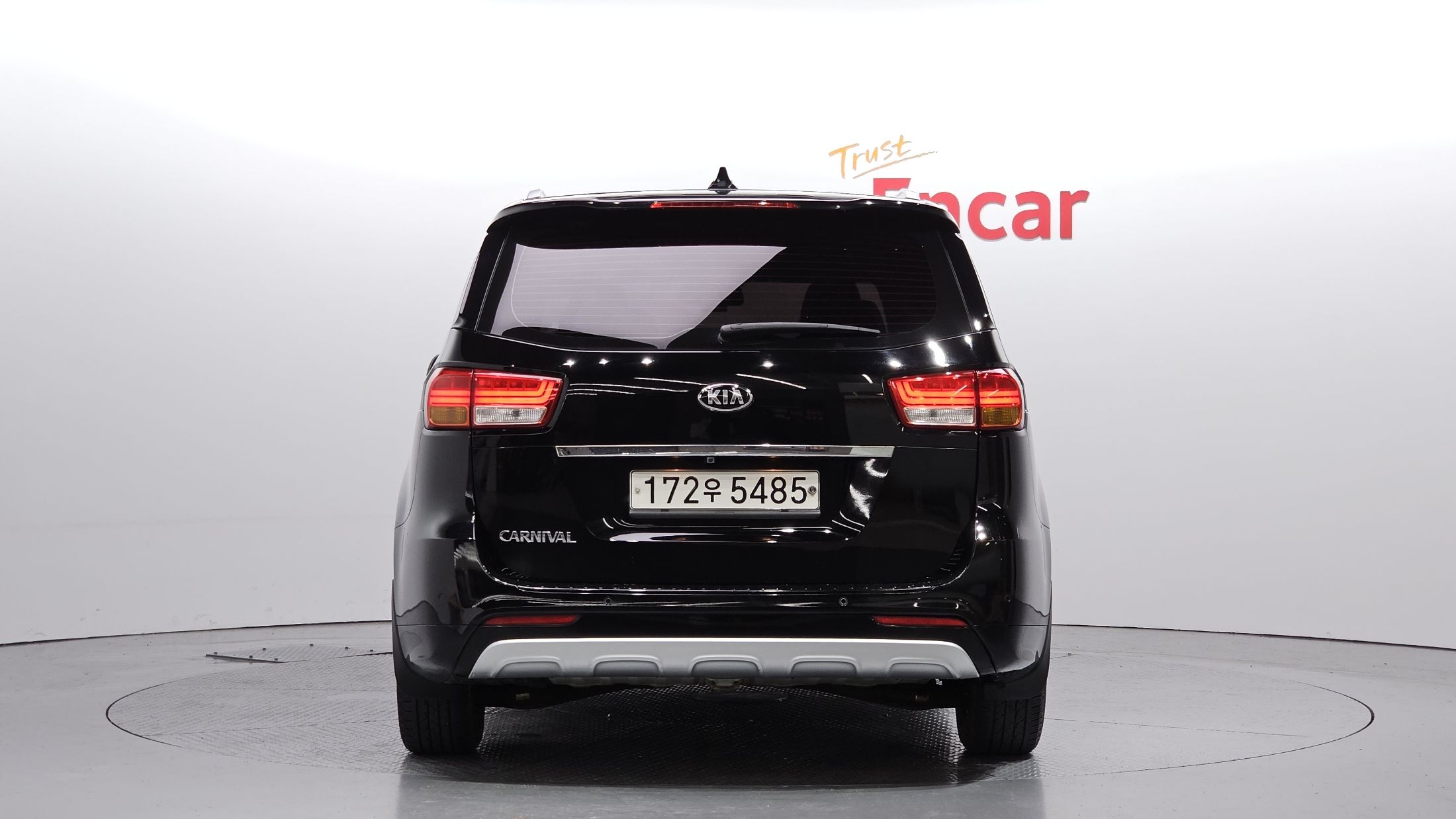 KIA CARNIVAL 2017