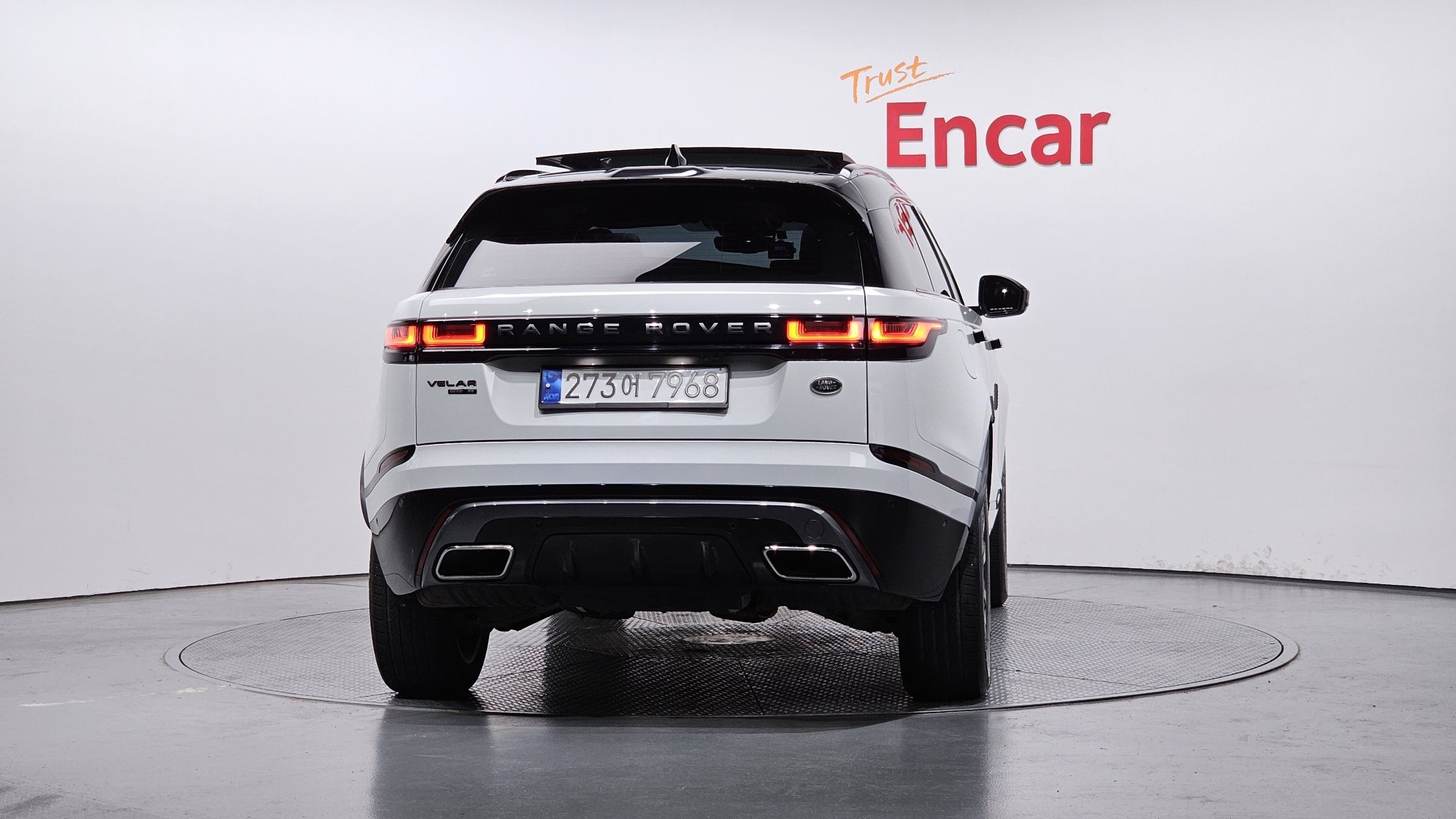 LAND ROVER RANGE ROVER VELAR