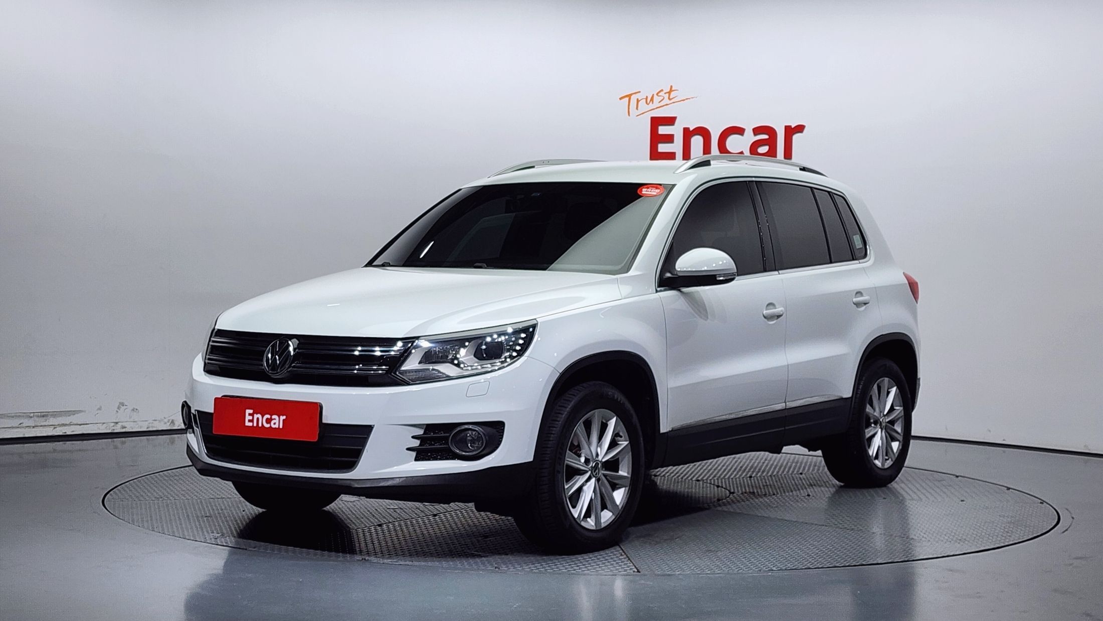 VOLKSWAGEN TIGUAN 2014
