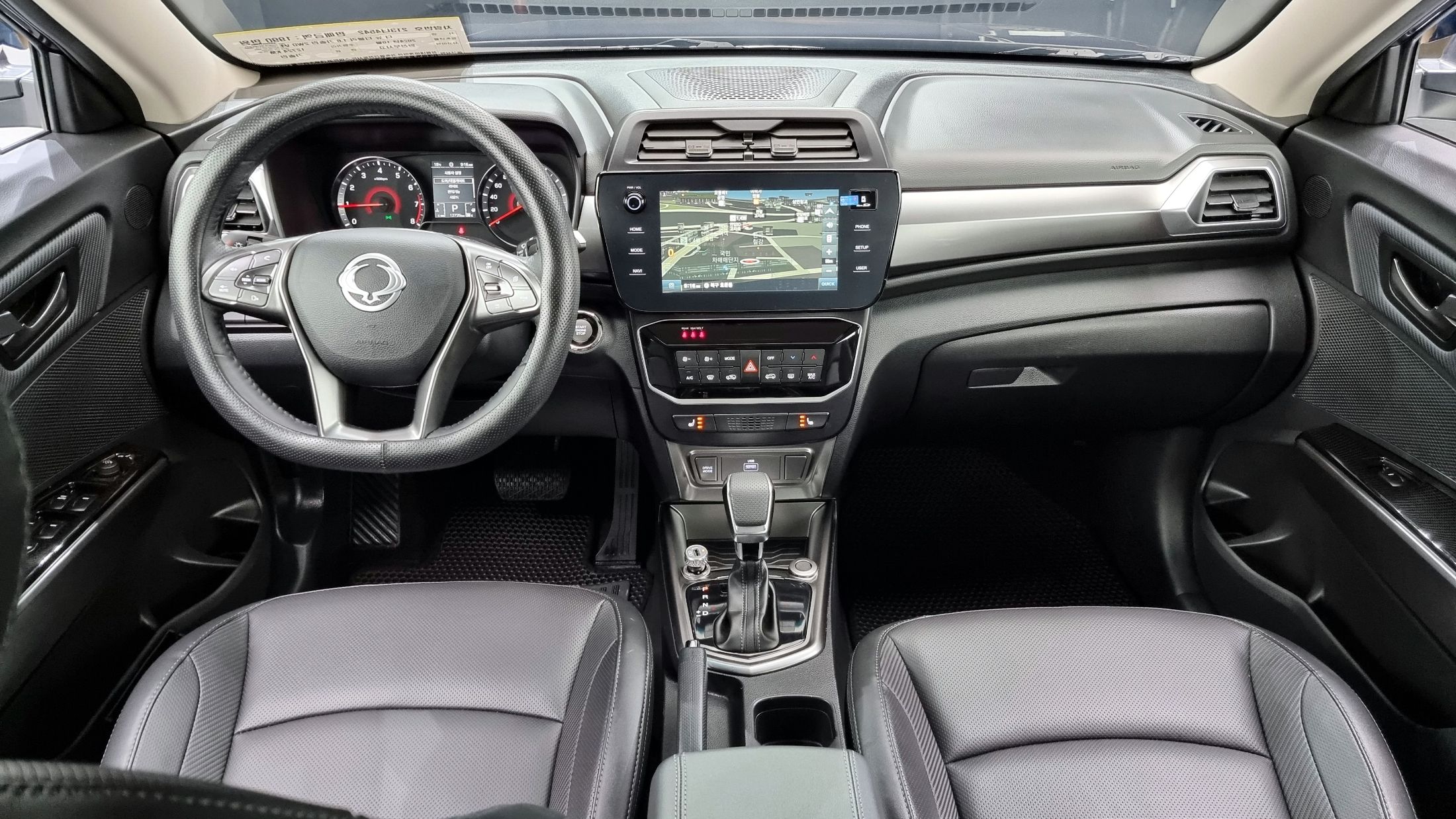 SSANGYONG TIVOLI 2024
