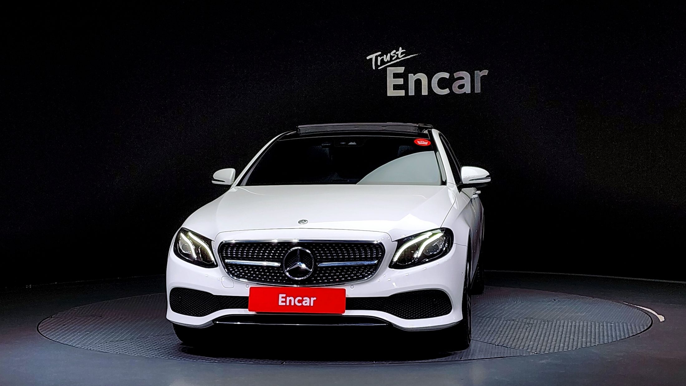 MERCEDES BENZ E-CLASS W213 2018