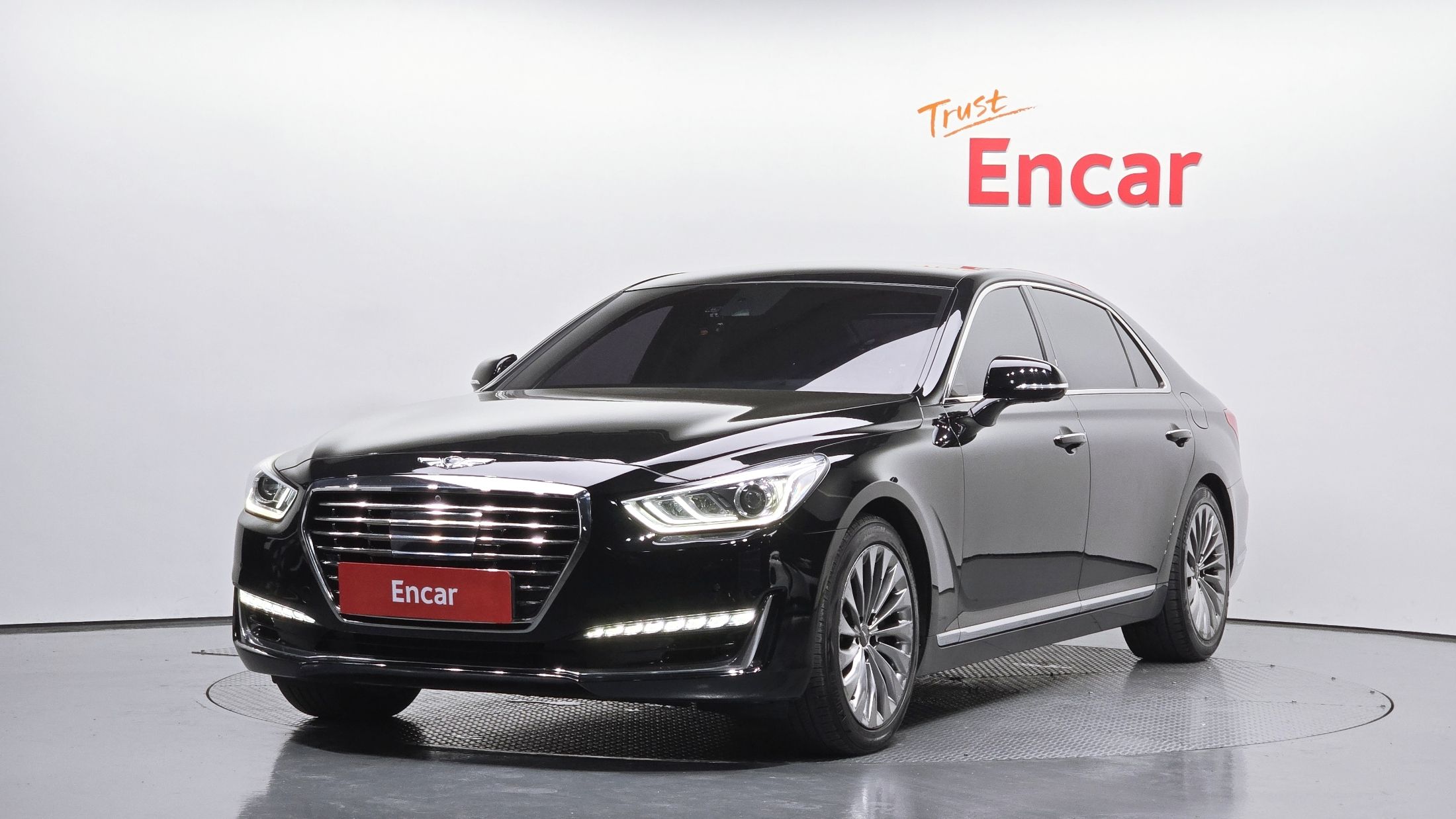 GENESIS EQ900 2016