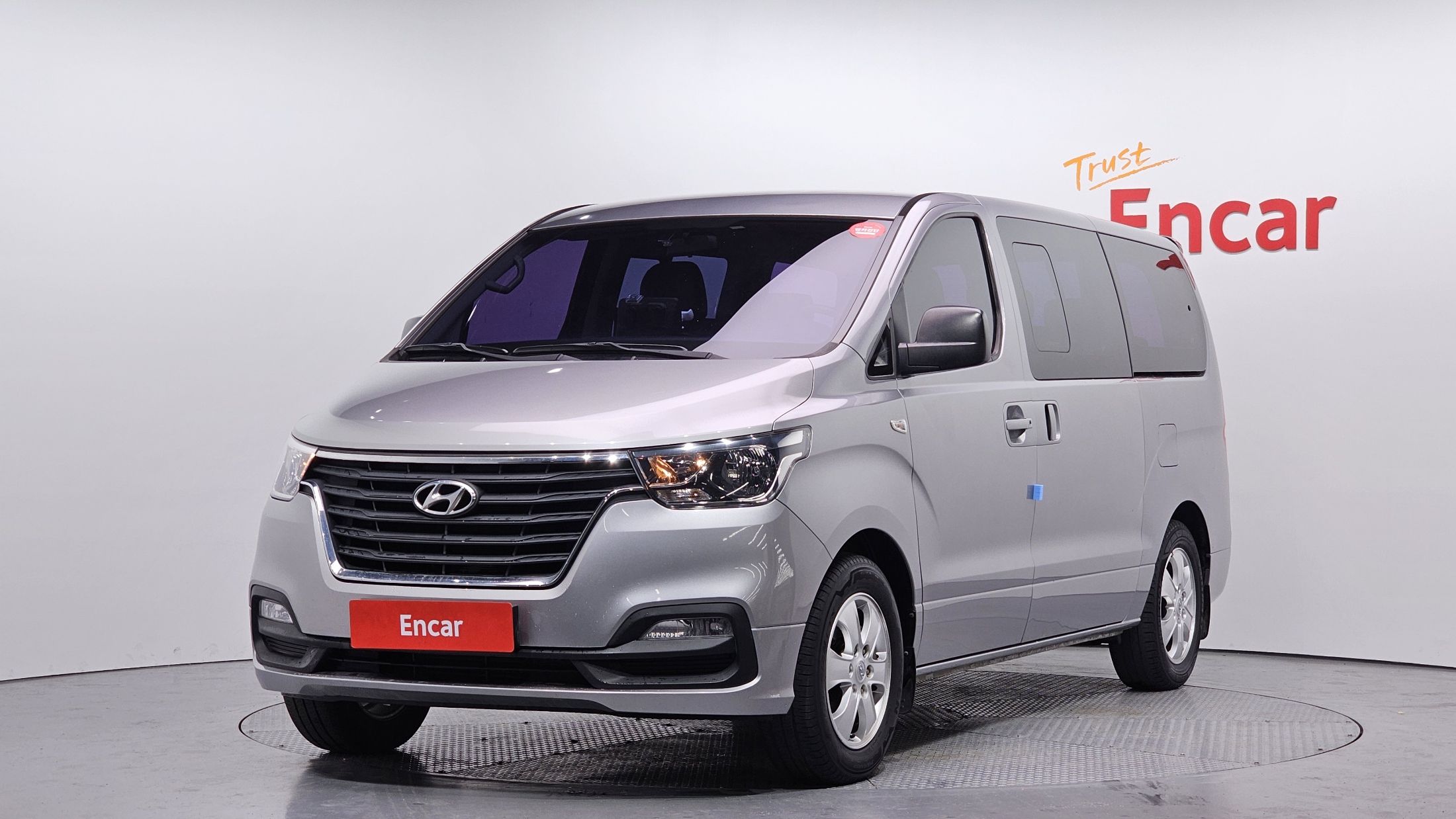 HYUNDAI STAREX GRAND